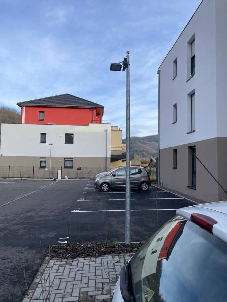 Conception et installation d’éclairage LED performant et économique pour bâtiments résidentiels et commerciaux à Molsheim